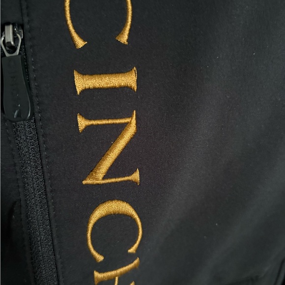 Cinch Men's Black Jacket with Gold Logo Vertical Chest Embroidery - Picture 3 of 6
